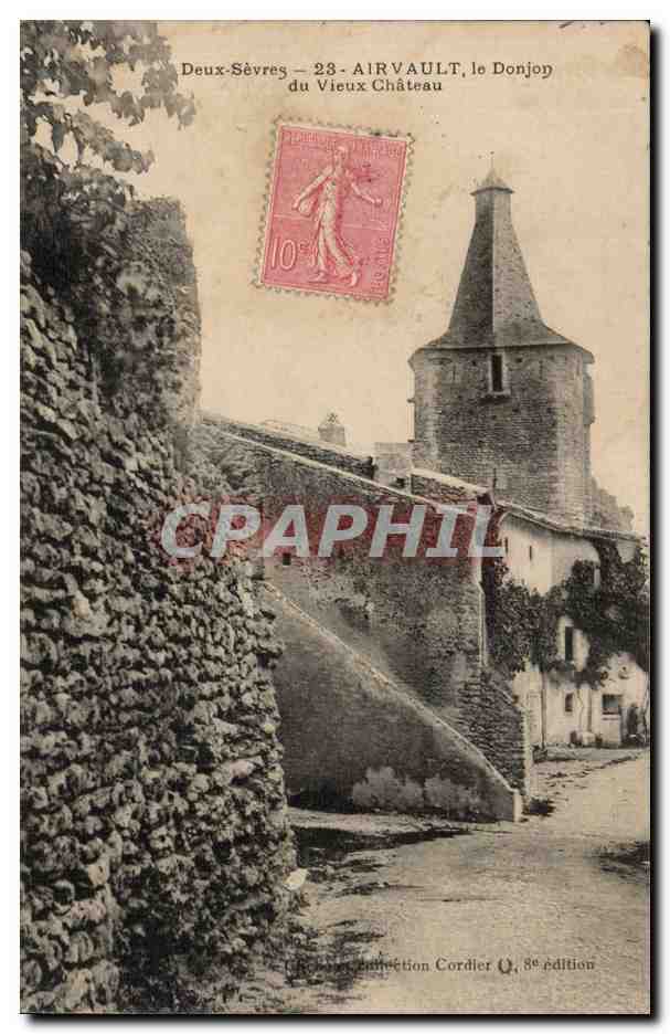 CPA Airvault Le donjon du vieux chateau