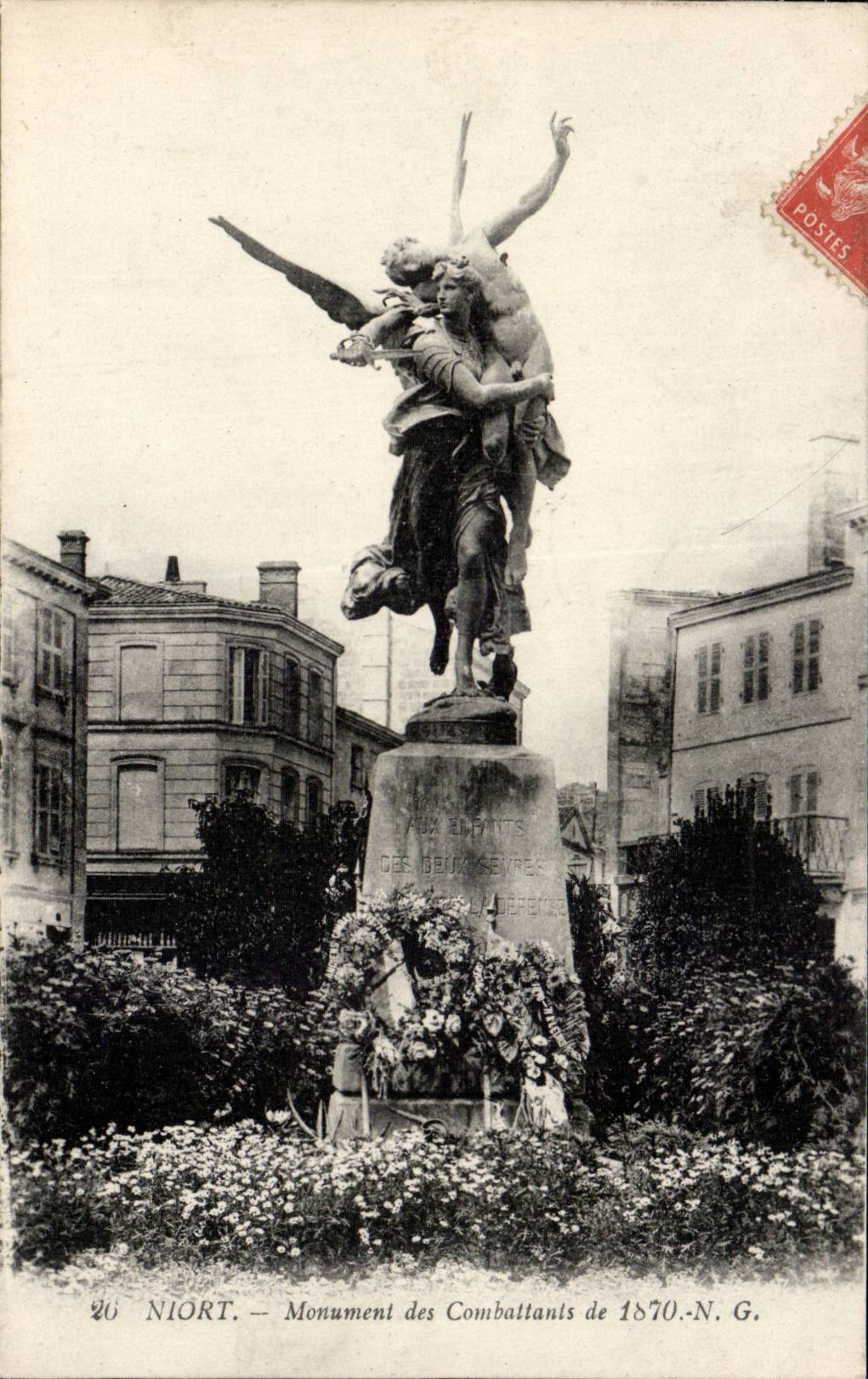 CPA Niort Monument des Combattants de 1870