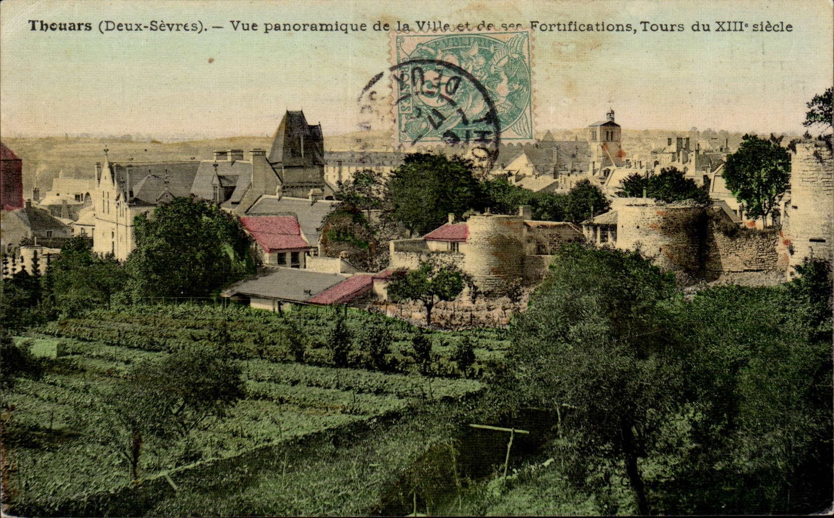 CPA Thouars Vue panoramique de la ville et de ses fortifications Tours du 13eme