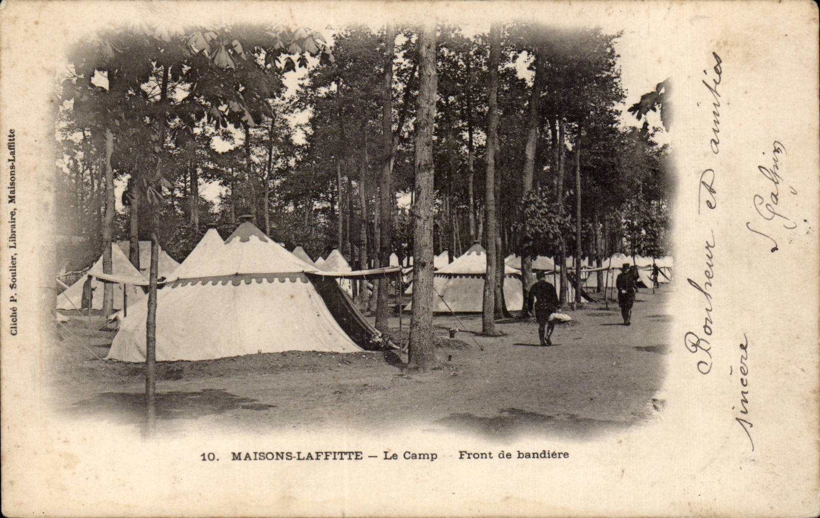 CPA Maisons LAffitte Le camp Front de bandiere