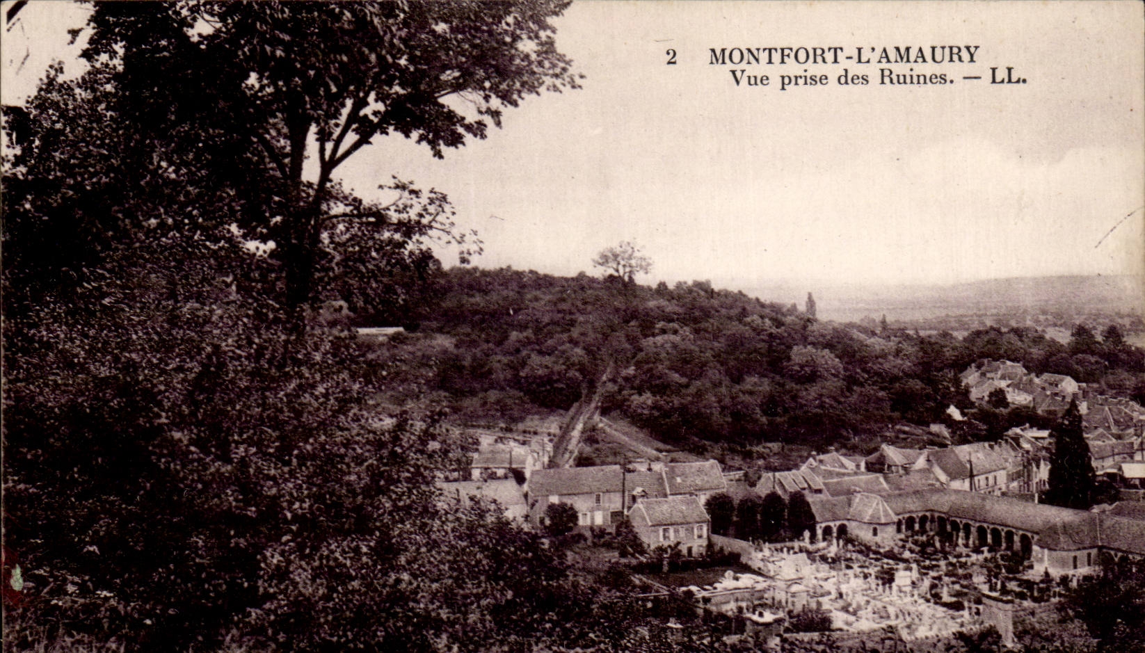 Montfort-l'Amaury — Vista tomada de las Ruinas — LL. n°2