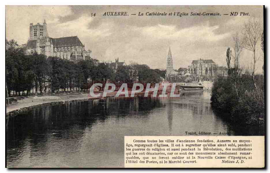 CPA Auxerre la cathedrale et l'eglise Saint Germain