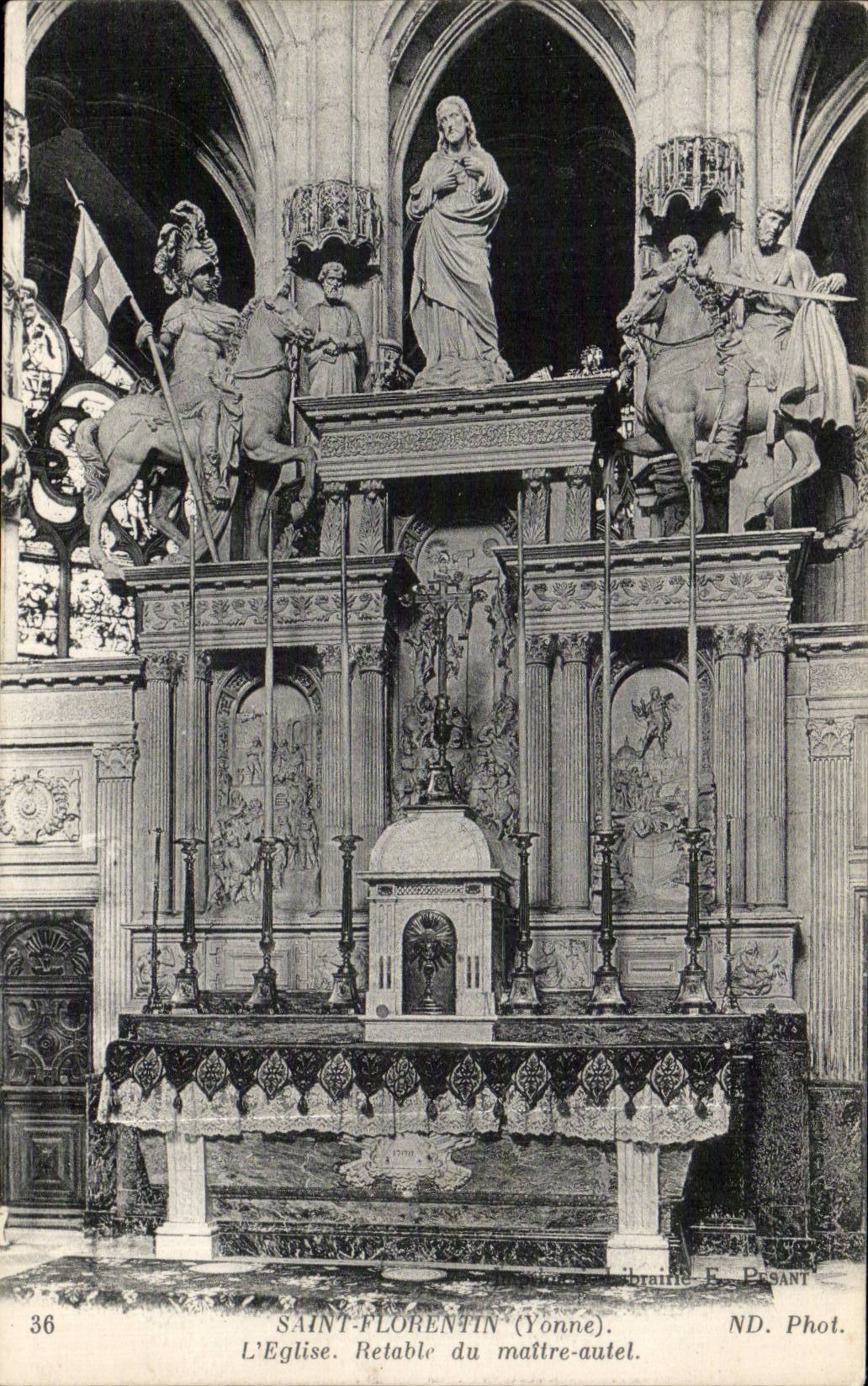 CPA Saint Florentin L'eglise Retable du maitre autel