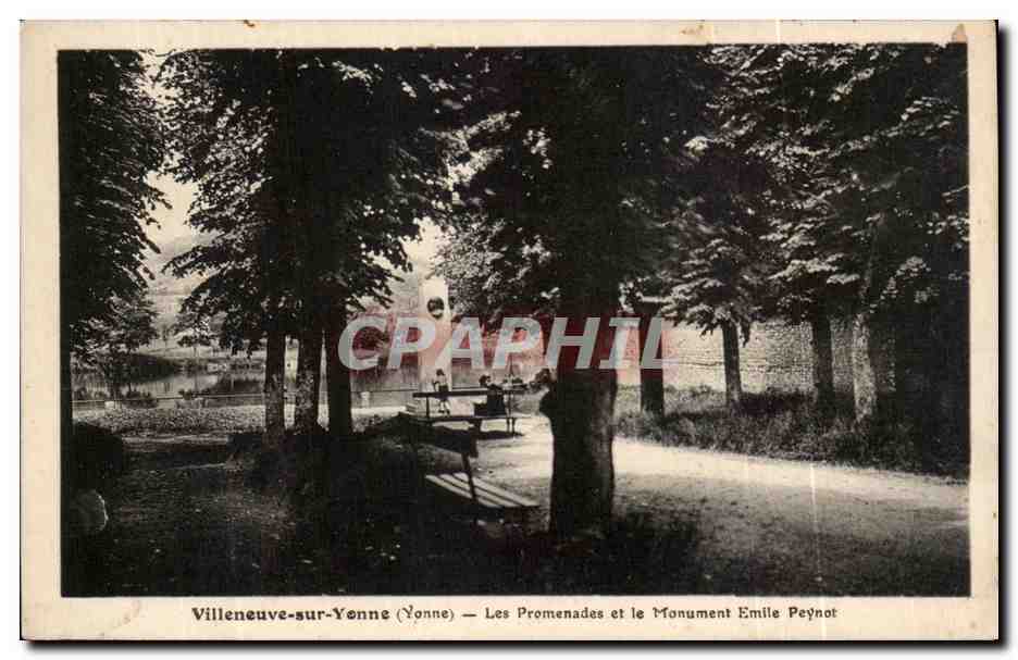Villeneuve-sur-Yonne — Les Promenades et le Monument Émile Peynot — L. Lepormand, Châlons