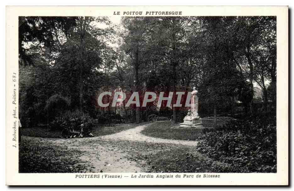 CPA Poitiers Le jardin anglais au parc de Blossac