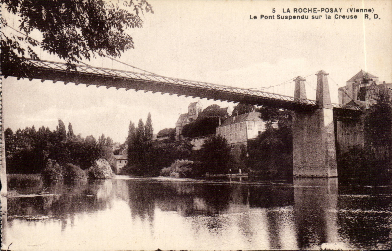La Roche-Posay (Vienne) — Le Pont Suspendu sur la Creuse — R. Doran, éditeur, n° 5