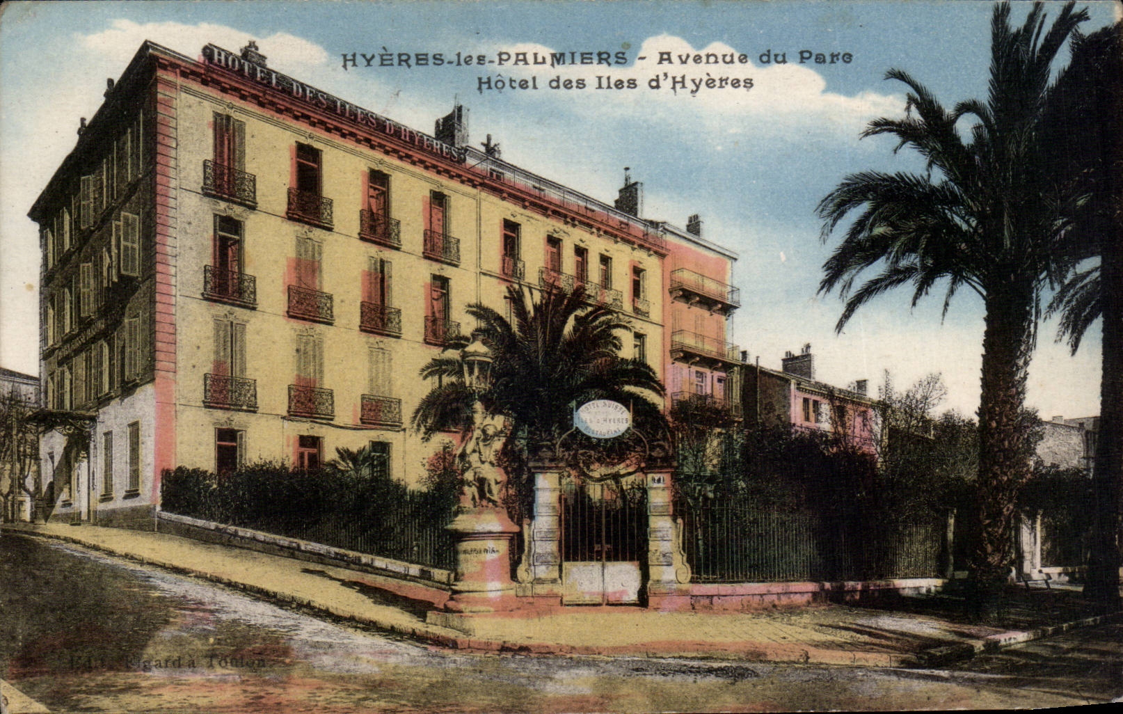 CPA Hyeres les Palmiers Avenue du parc Hotel des Iles d'Hyeres
