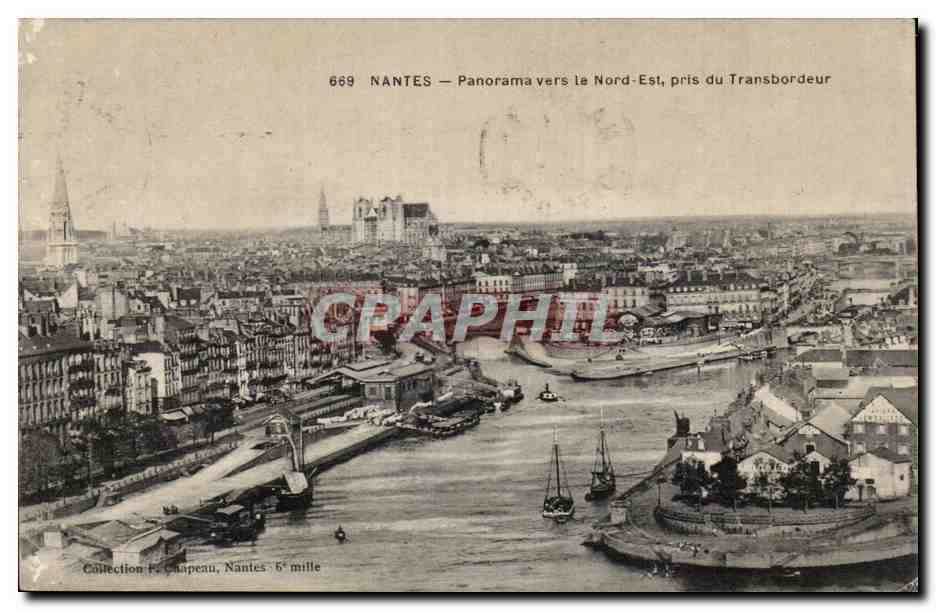 CPA Nantes Panorama vers le Nord Est pris du transbordeur