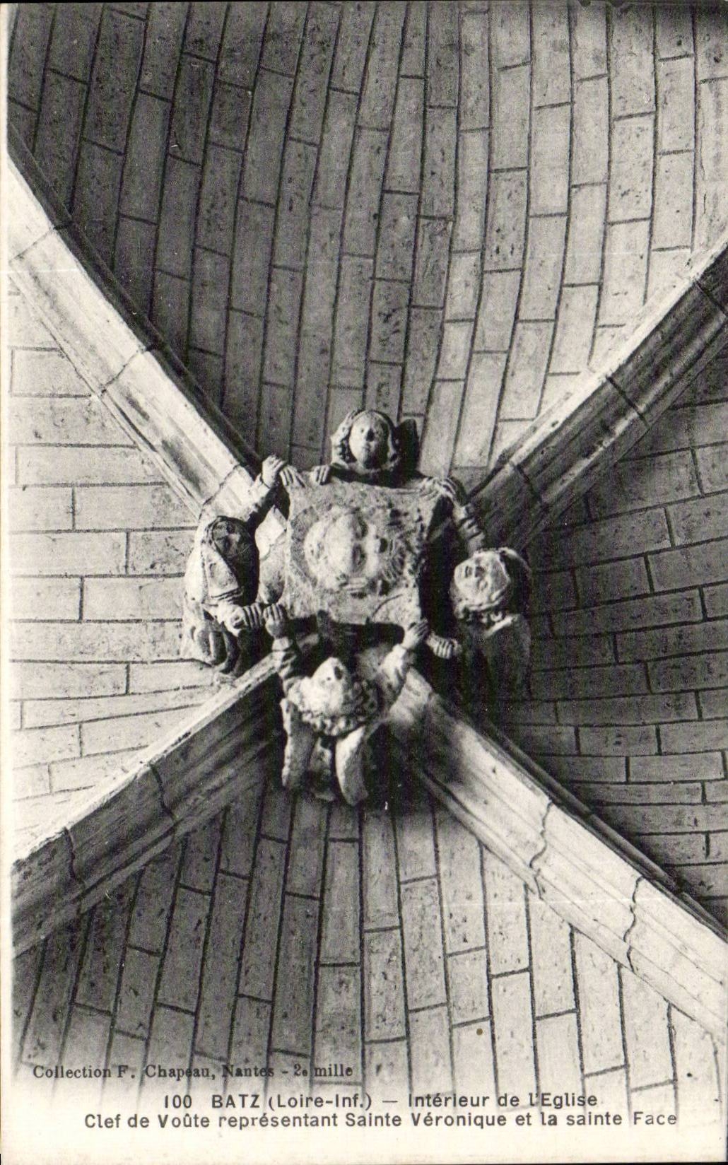 CPA Batz Interieur de l'eglise Clef de voute representant Sainte Veronique et la sainte face
