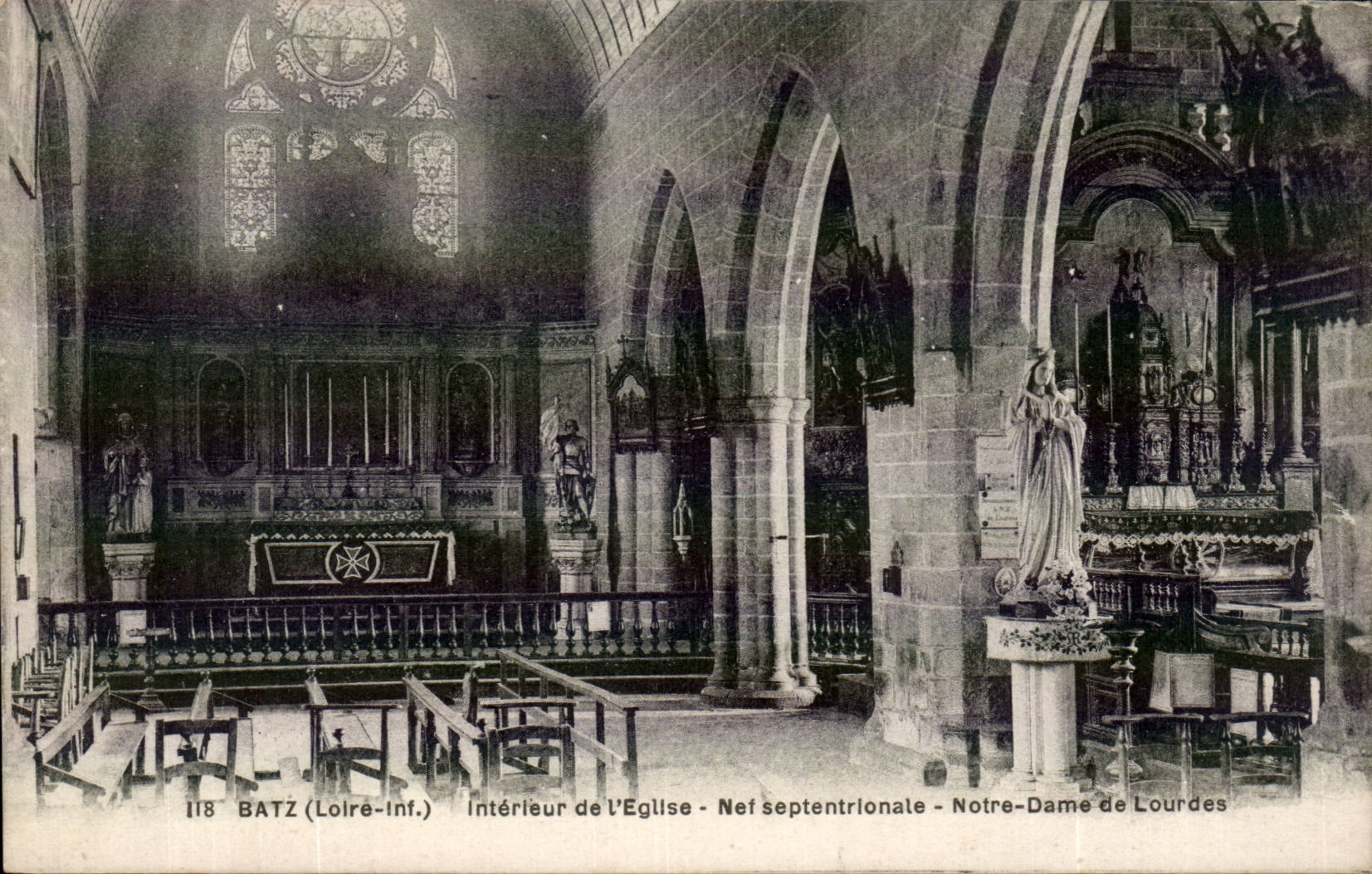 CPA Batz Interieur de l'eglise Nef septentrionale Notre Dame de Lourdes
