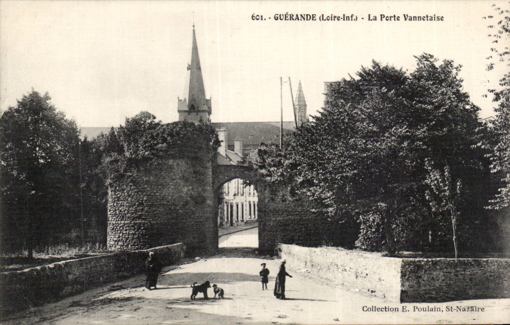 CPA Guerande La porte Vannetaise