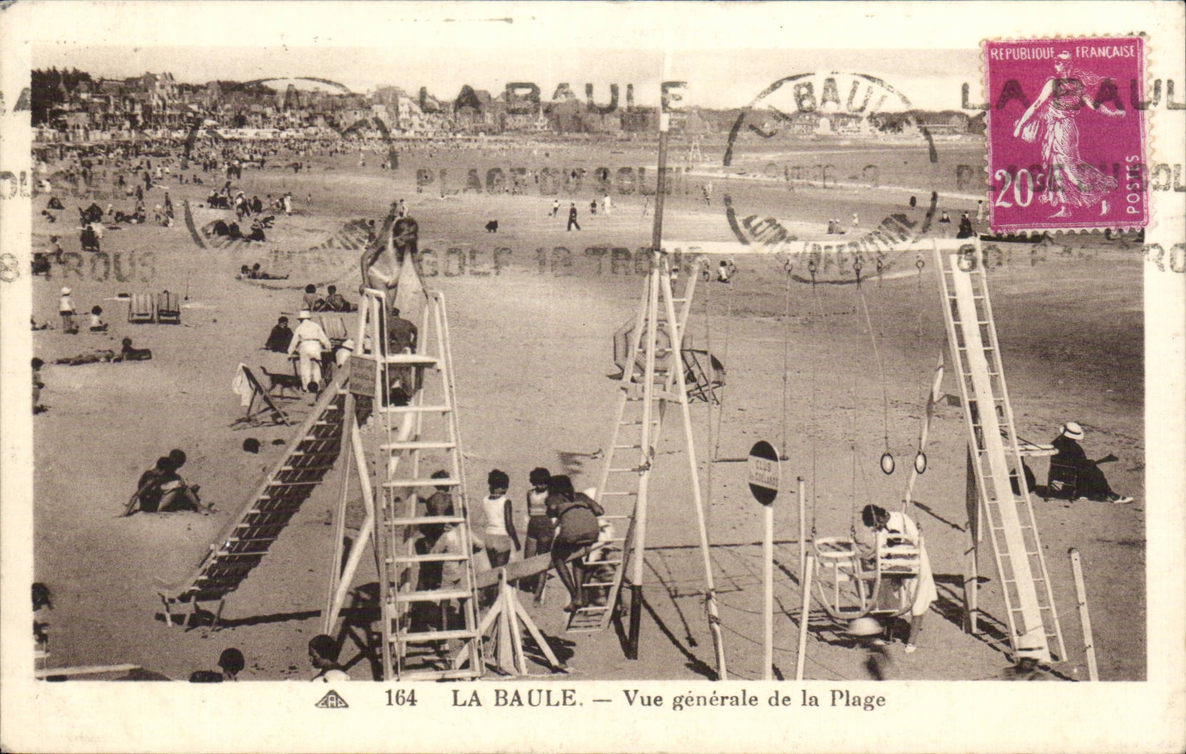 CPA La Baule Vue generale de la plage