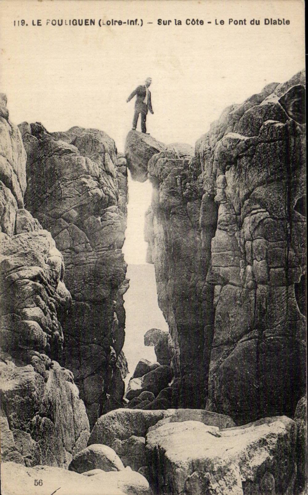CPA Le Pouliguen Sur la cote Le pont du diable