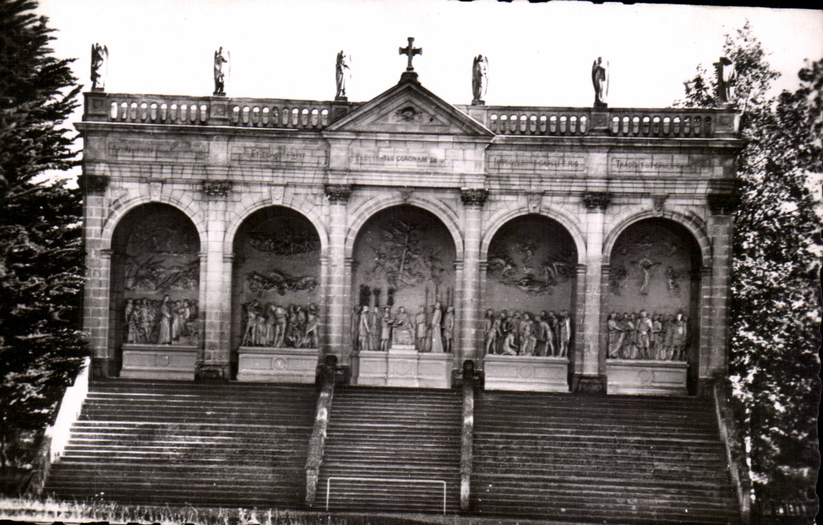 CPSM Calvaire de Pontchateau Le chemin de la Croix Jesus condamne a mort