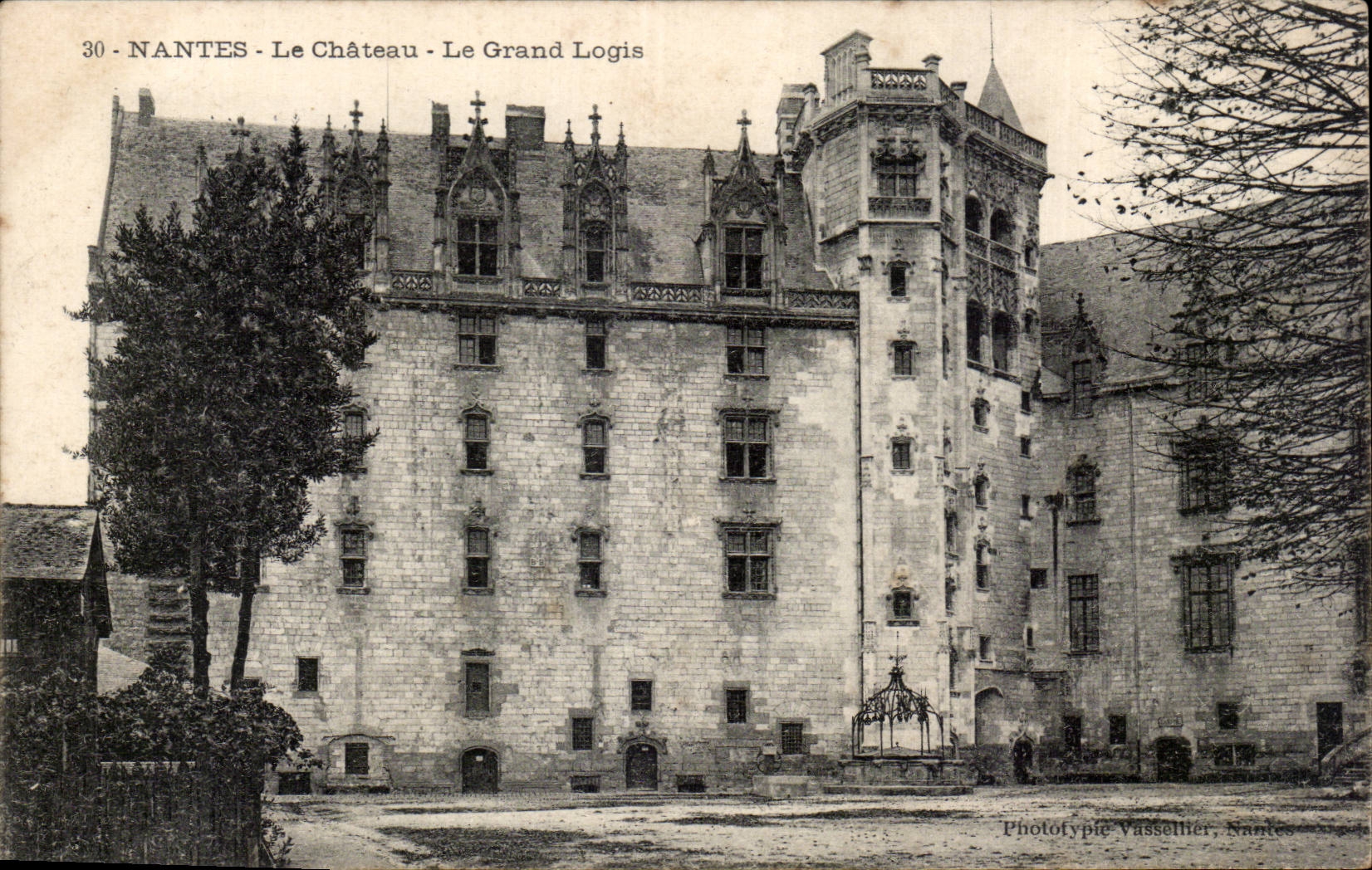 CPA Nantes Le chateau Le grand logis