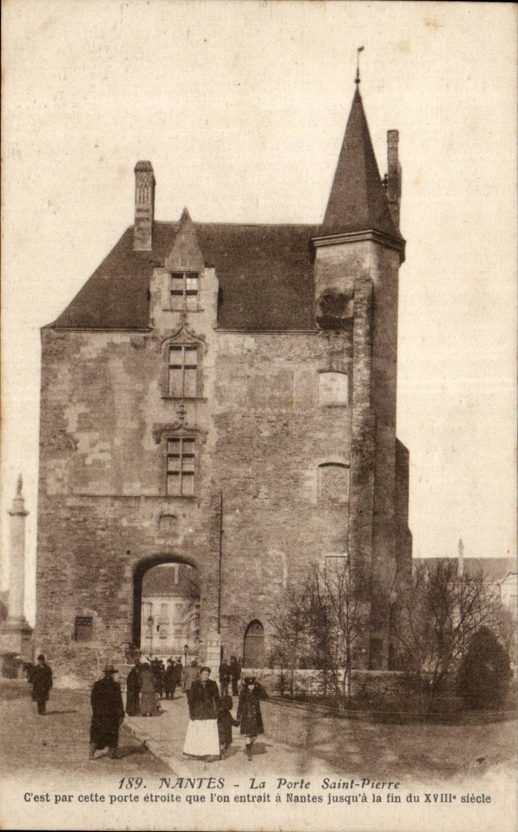 CPA Nantes La porte St Pierre