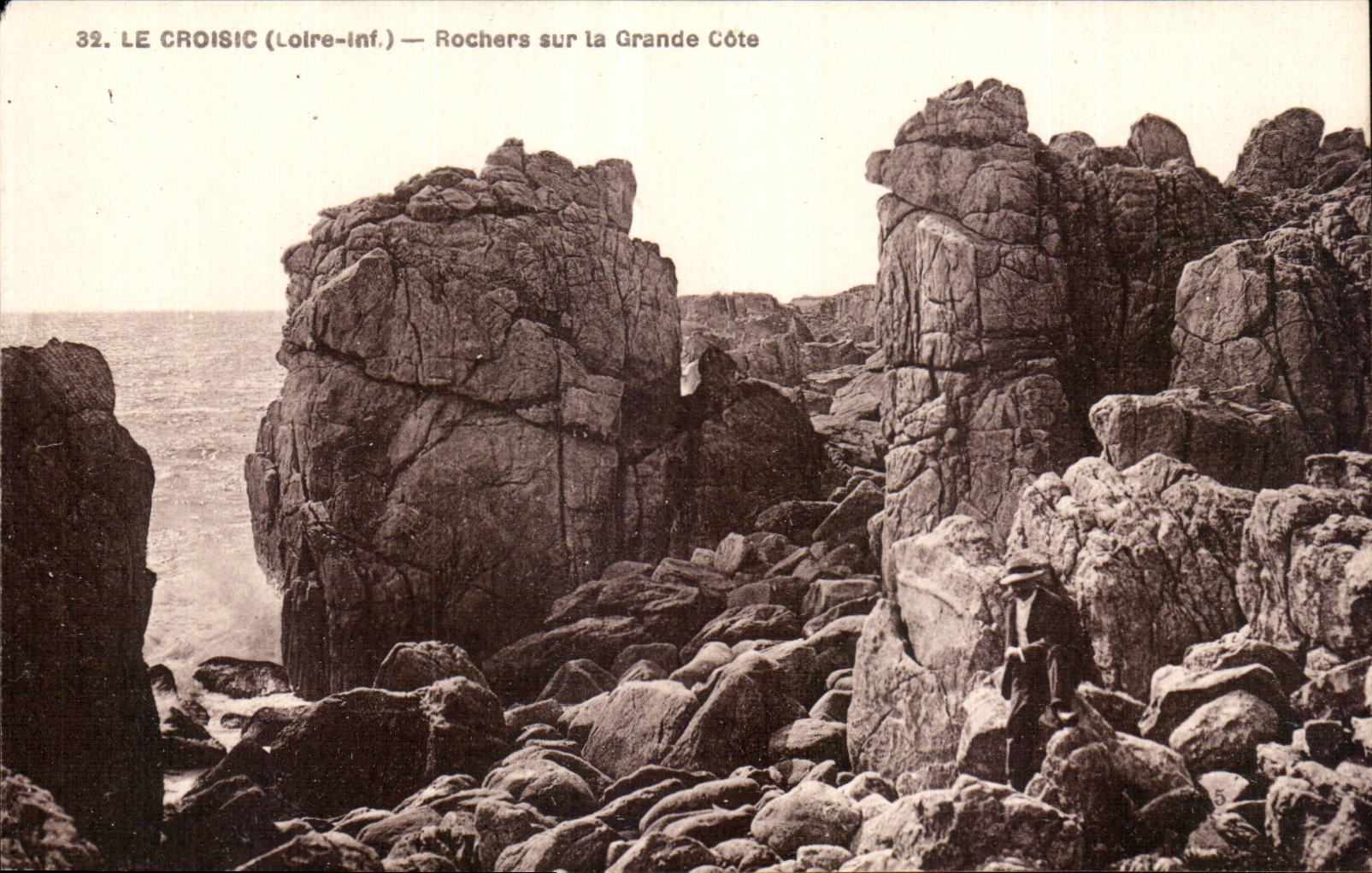 CPA Le Croisic Rochers sur la grande cote