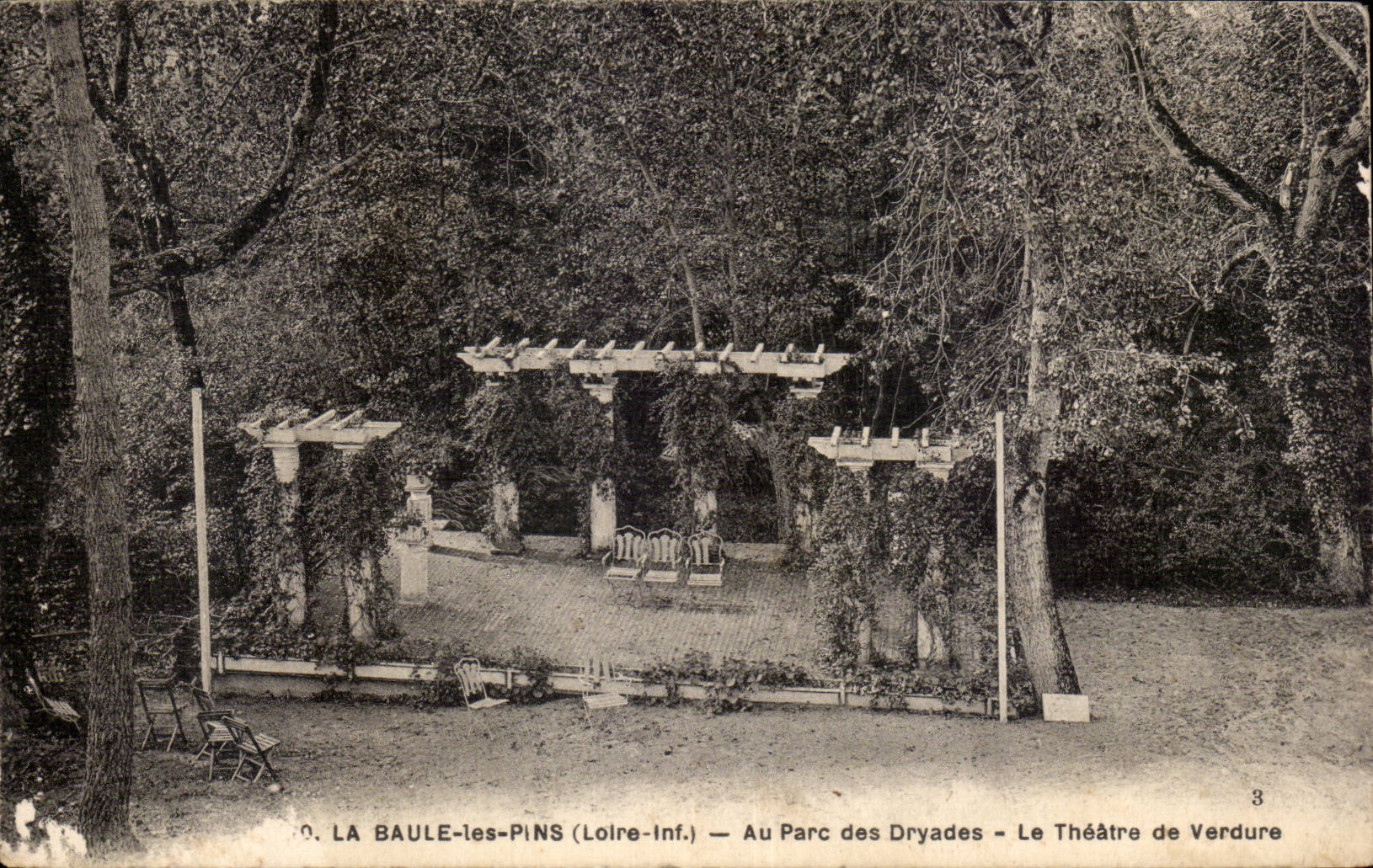 CPA La Baule Au parc des Dryades Le theatre de verdure