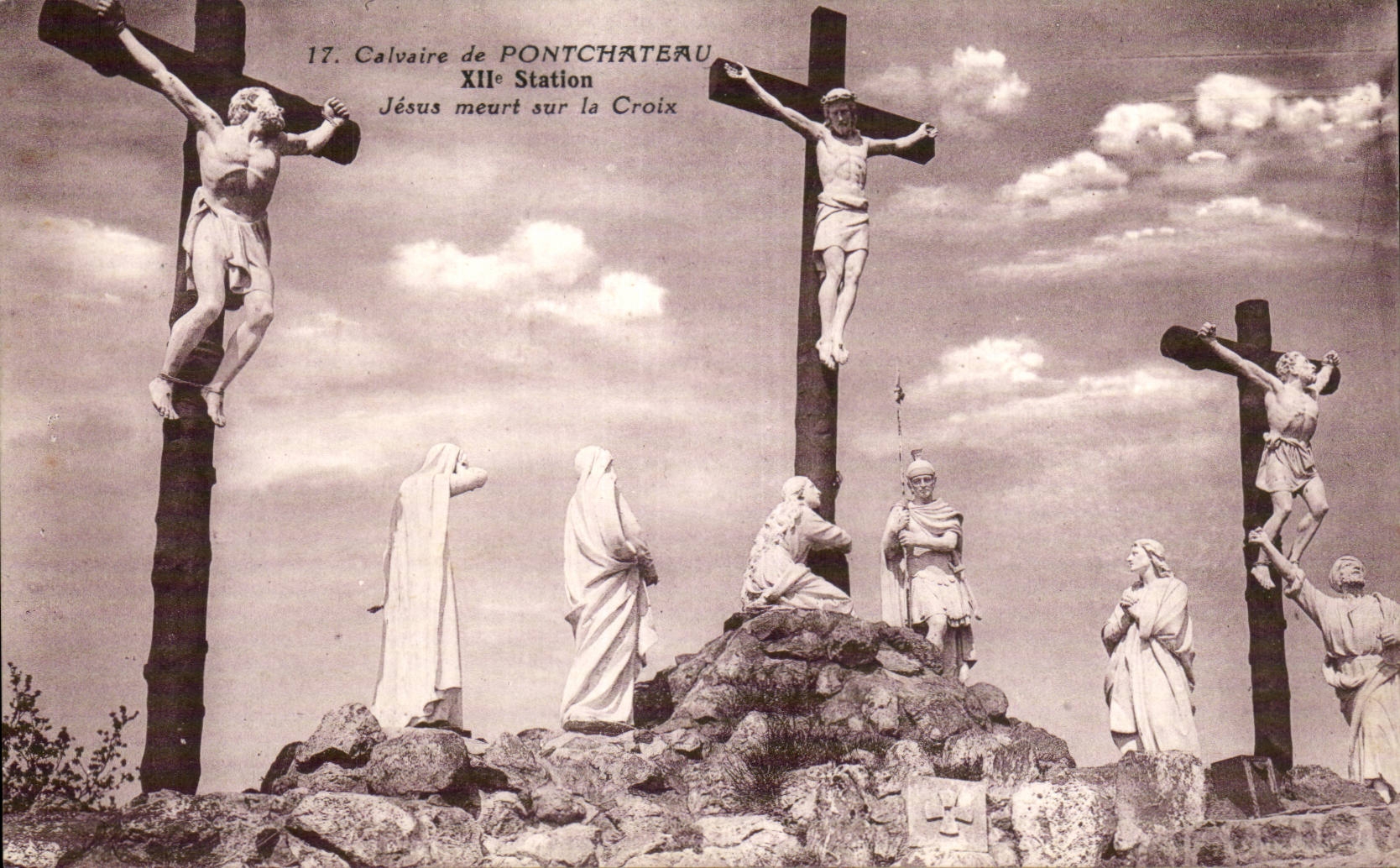 CPA Calvaire de Pontchateau Jesus meurt sur la croix