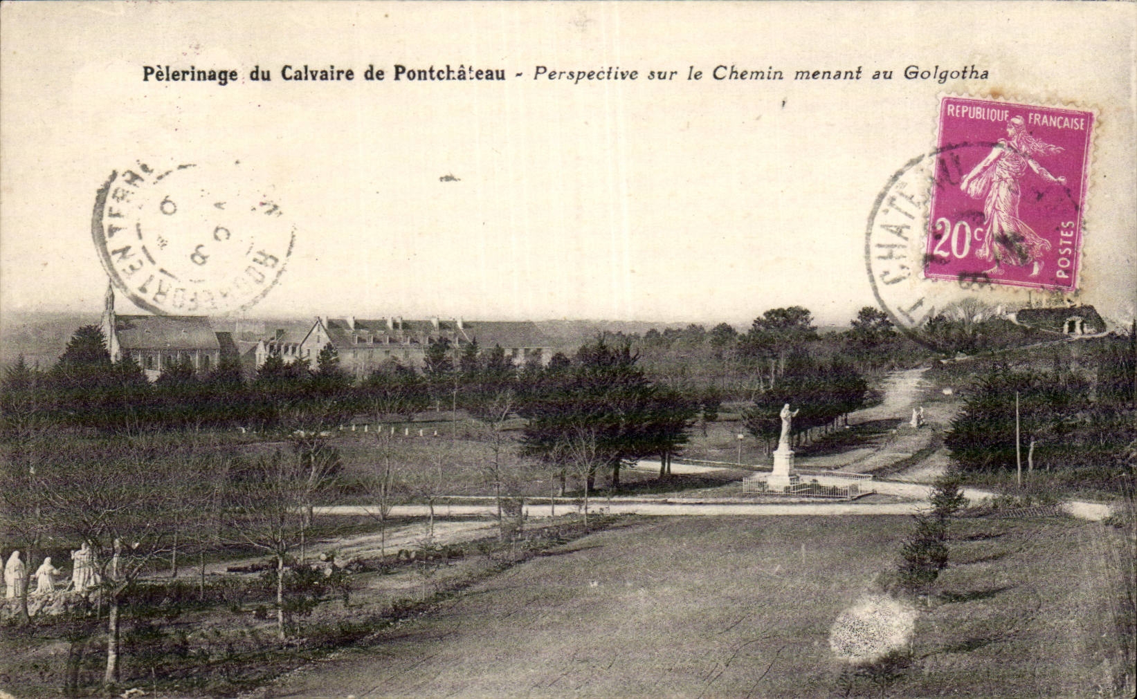 CPA Pelerinage du calvaire de Pontchateau Perspective sur le chemin menant a Golgotha