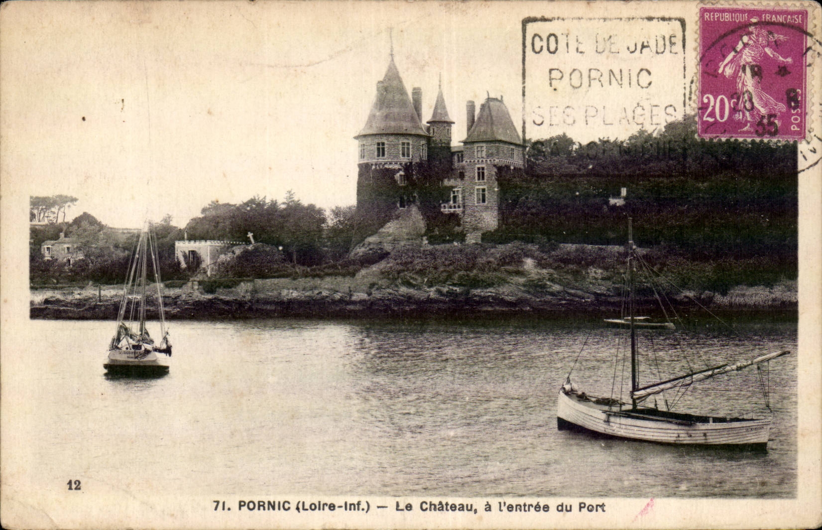 CPA Pornic Le chateau a l'entree du port