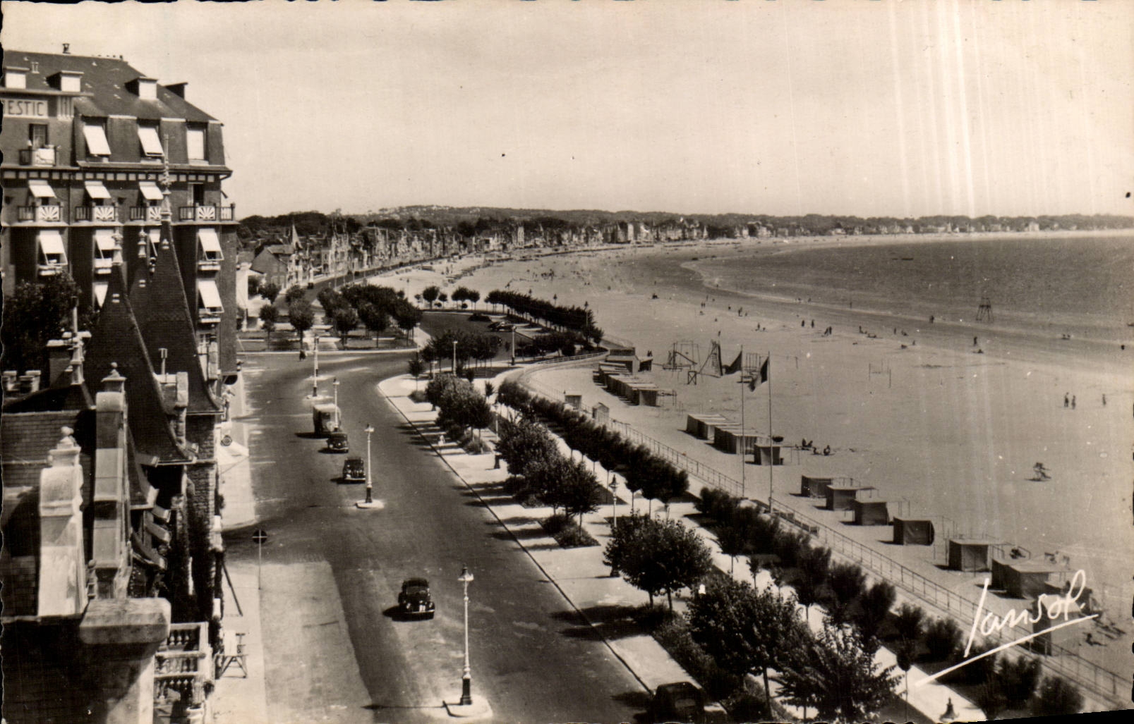 CPA La Baule l'esplanade du casino