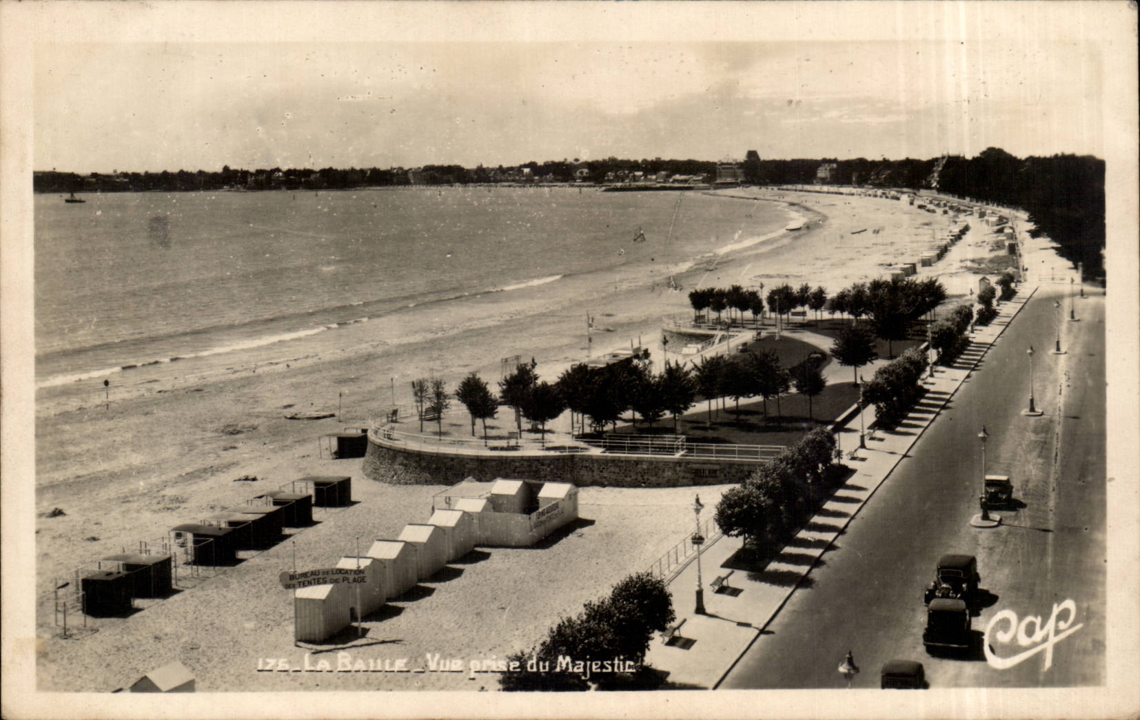 CPA La Baule Vue prise du Majestic