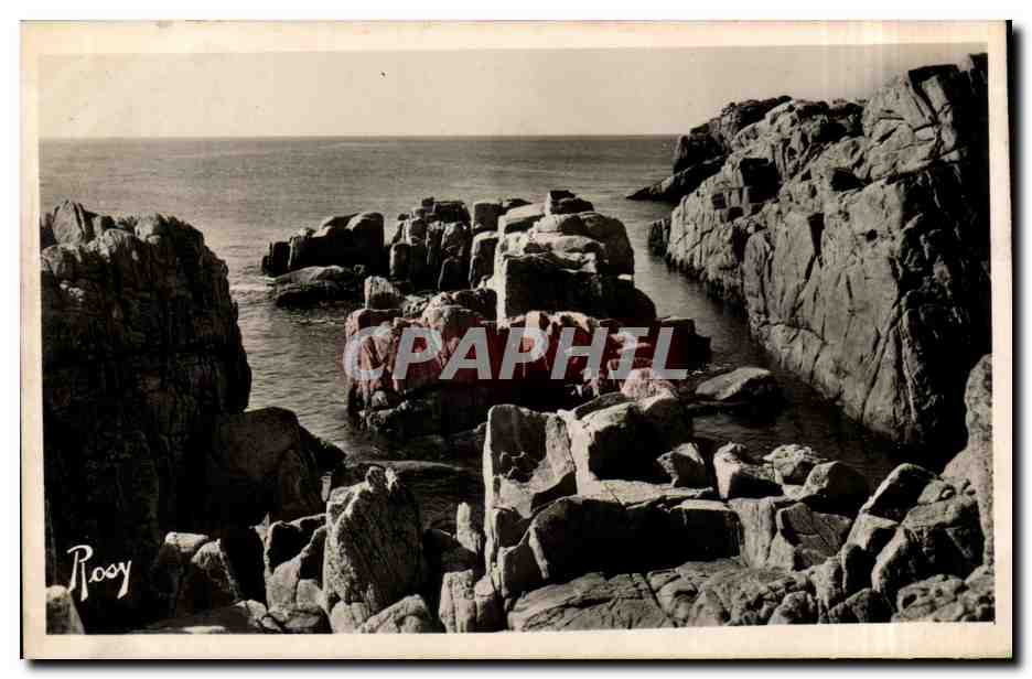 CPA Entre Batz et le Pouliguen Rochers de la grande cote
