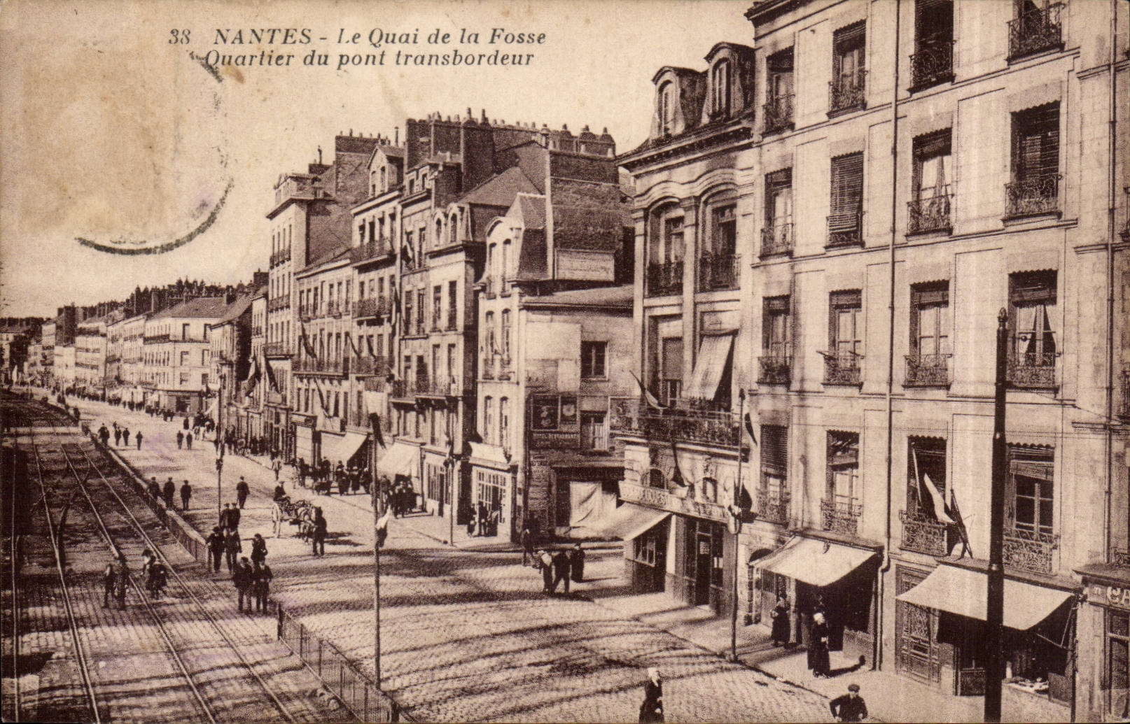 CPA Nantes le quai de la fosse Quartier au pont transbordeur
