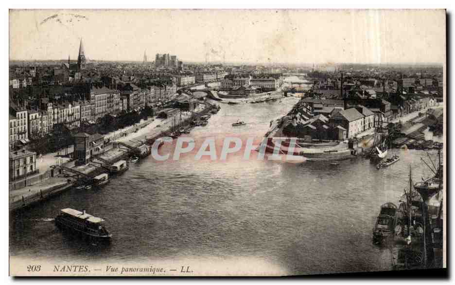 CPA Nantes Vua panoramique