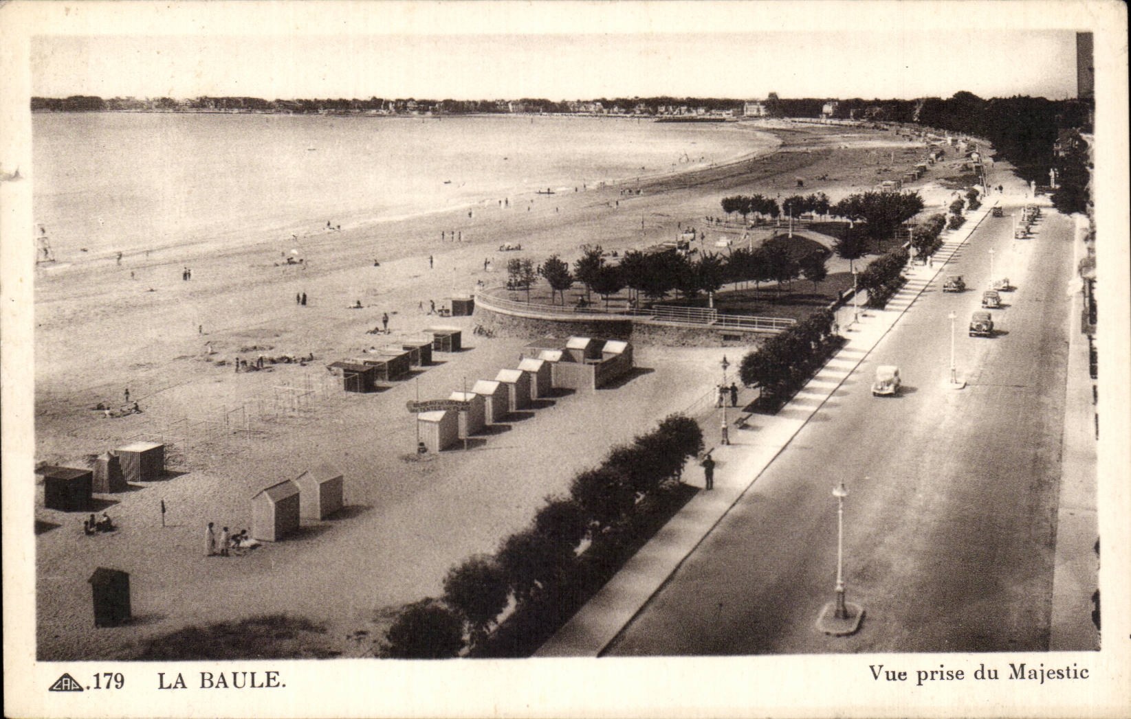 CPA La Baule Vue prise du majestic