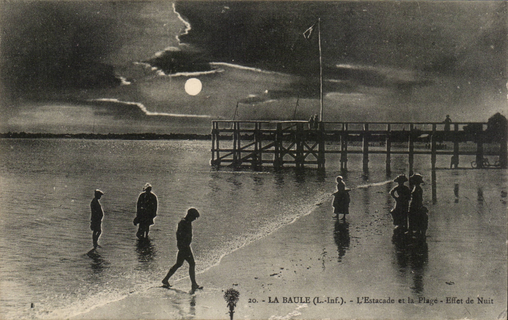 CPA La Baule L'estacade et la plage Effet de nuit