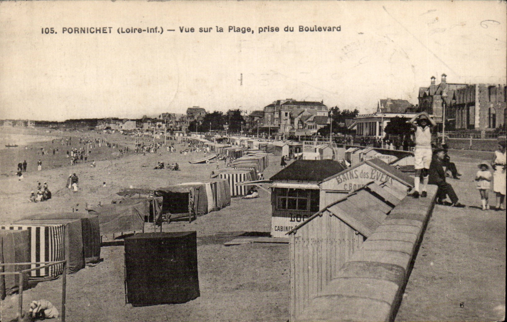 La Baule CPA Vue sur la plage prise du boulevard