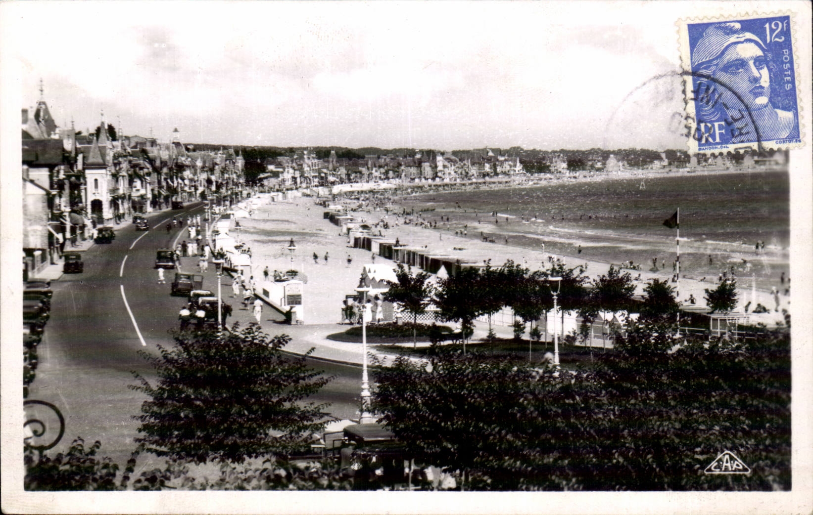CPSM La Baule Vue sur la plage