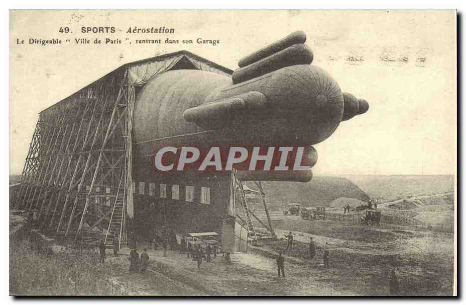 REPRODUCTION Aerostation Le dirigeable Ville de Paris rentrant dans son garage zeppelin