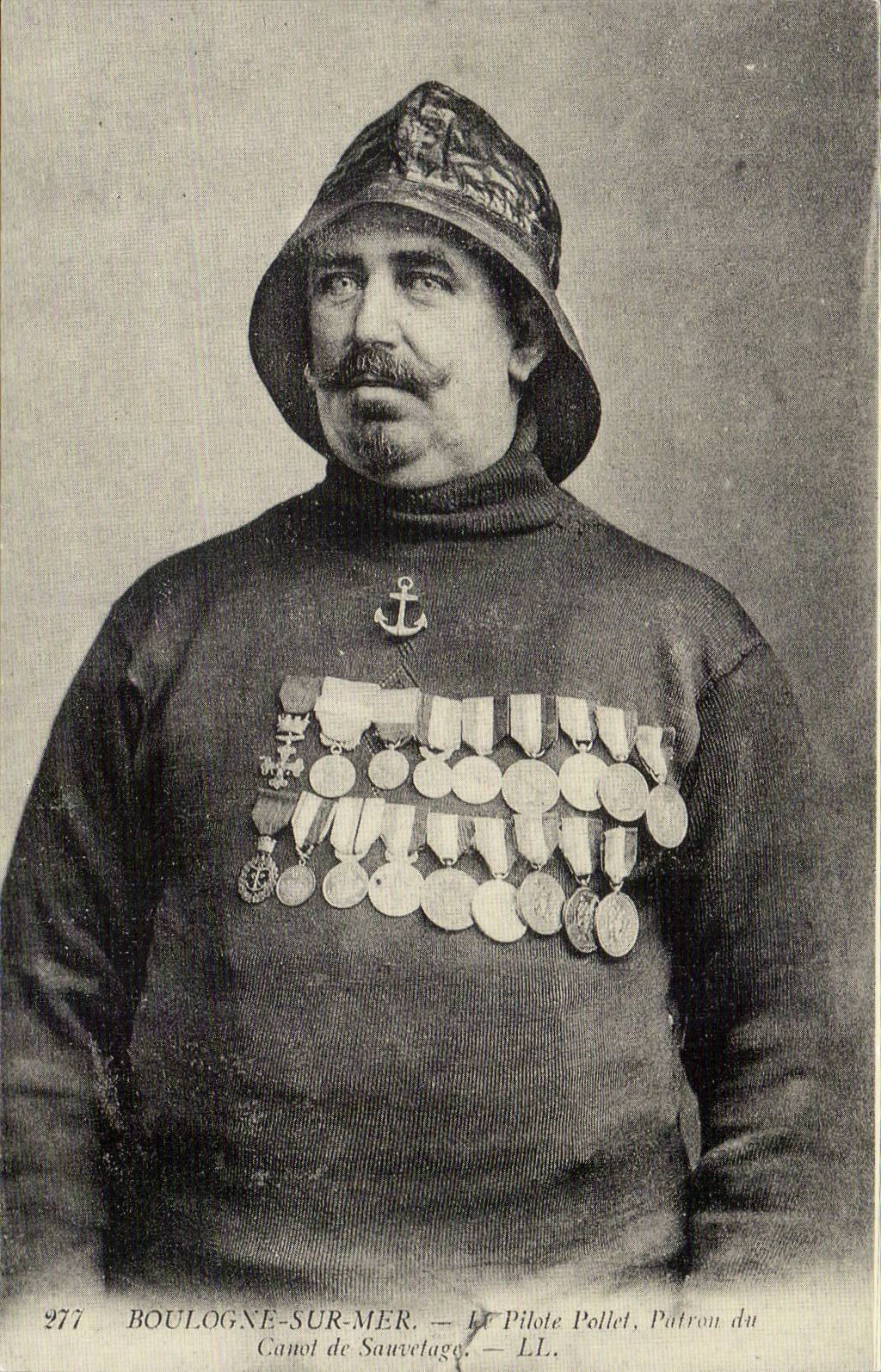 REPRODUCTION Boulogne sur Mer Le pilote Pollet patron du canot de sauvetage Folklore