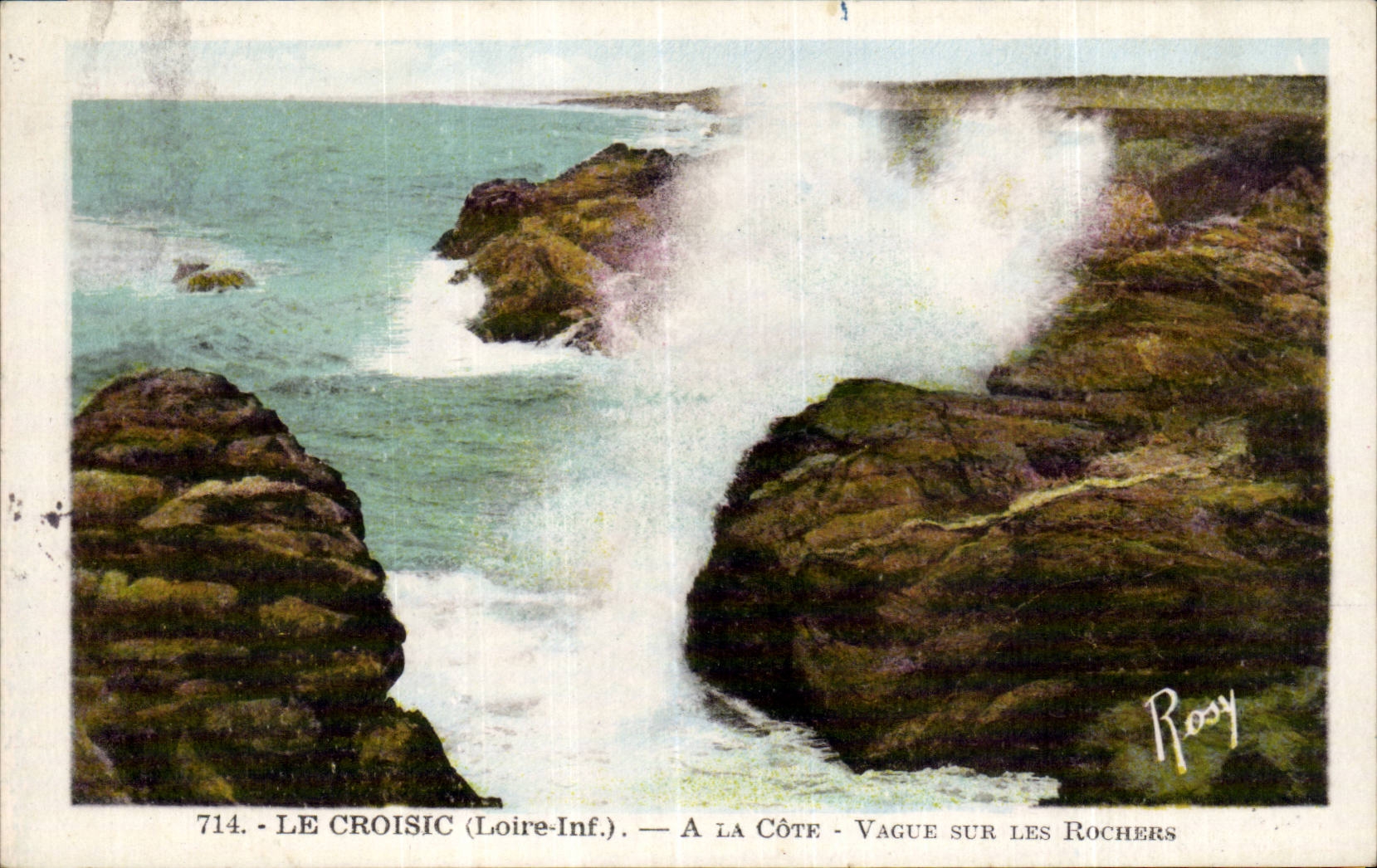 CPA Le Croisic A la cote Vague sur les rochers