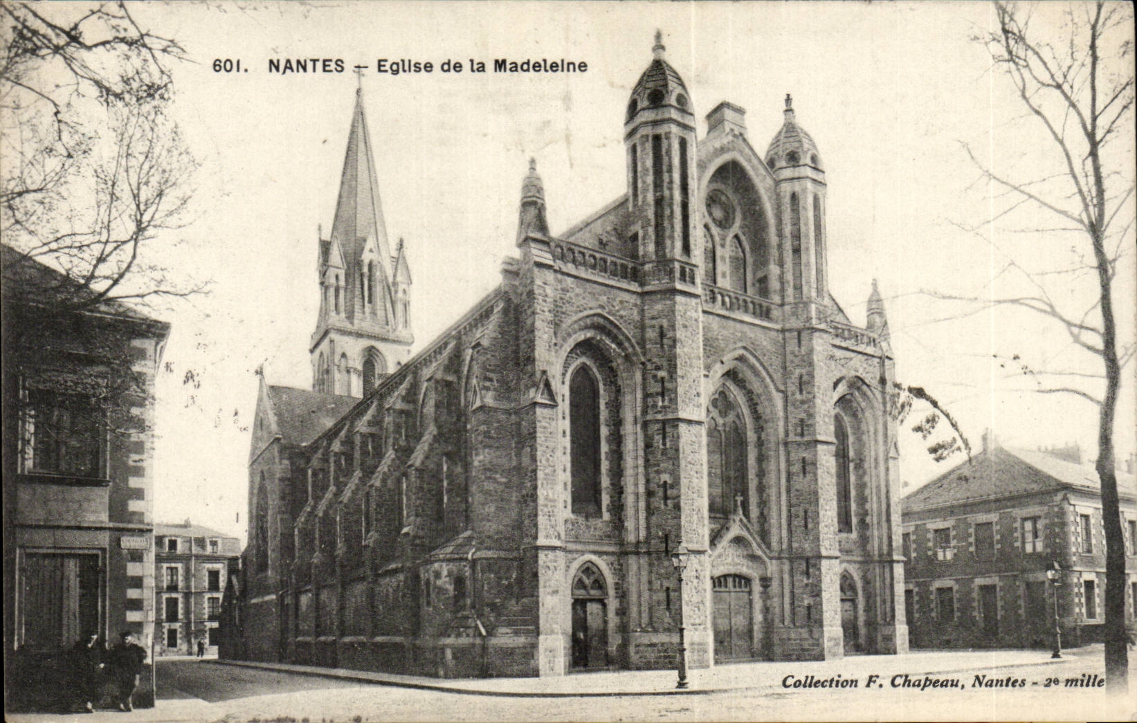 Nantes CPA Eglise de la Madeleine