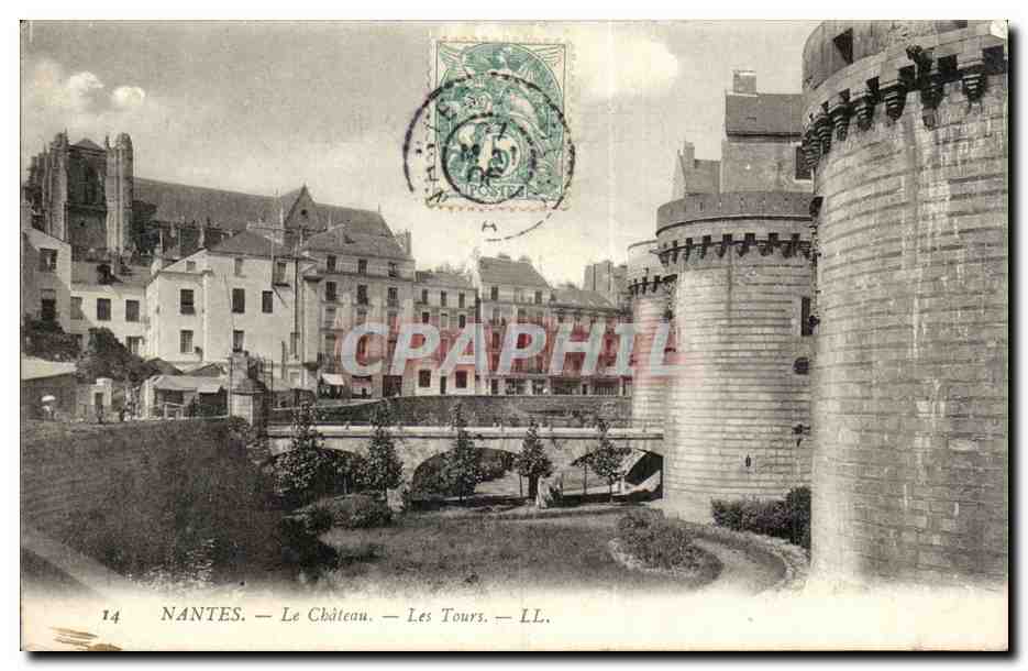 Nantes CPA Le chateau Les tours