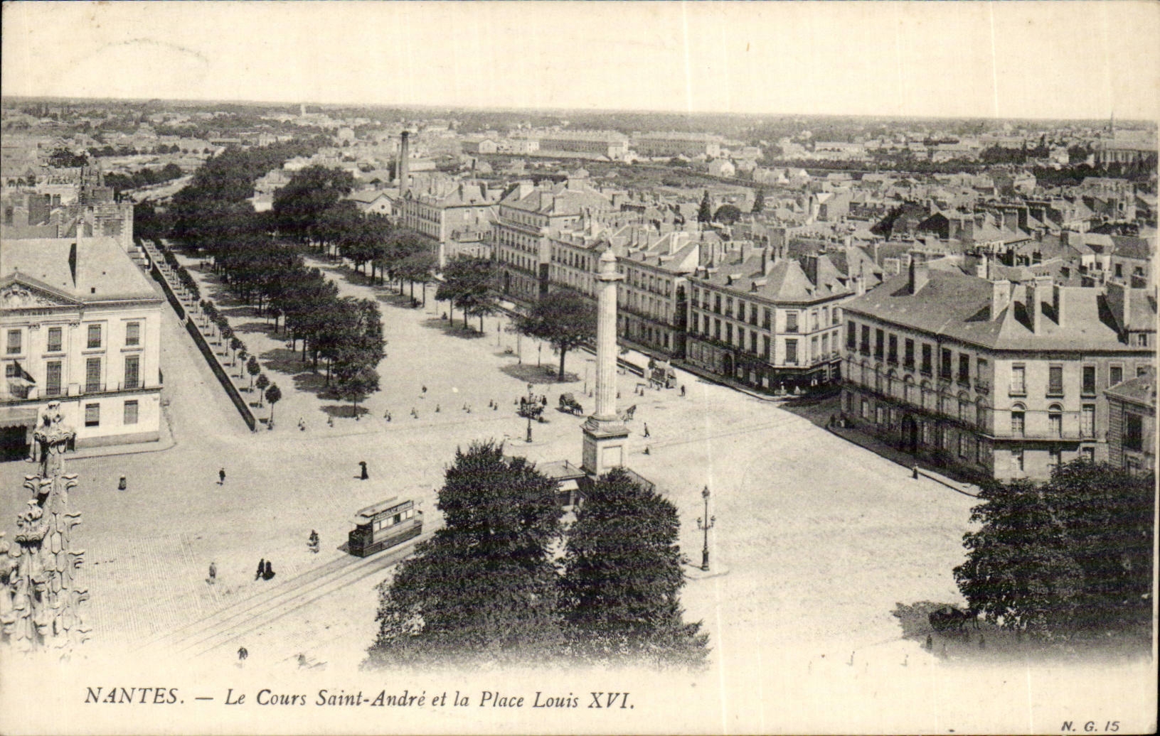 CPA Nantes Le cours Saint Andre et la place Louis XVI