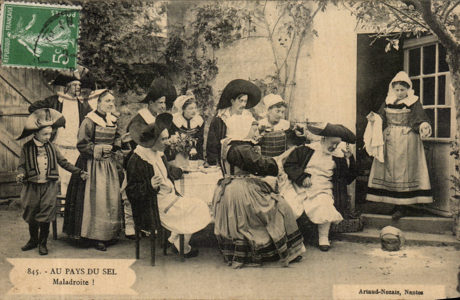 CPA Au pays du sel Maladroite Folklore 
