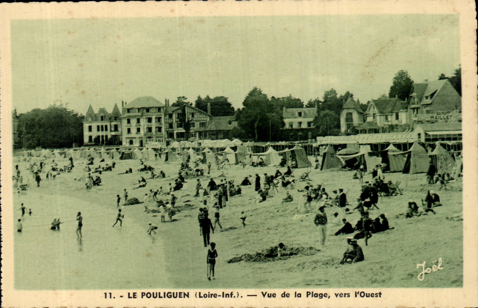 CPA Le Pouliguen Vue de la plage vers l'ouest