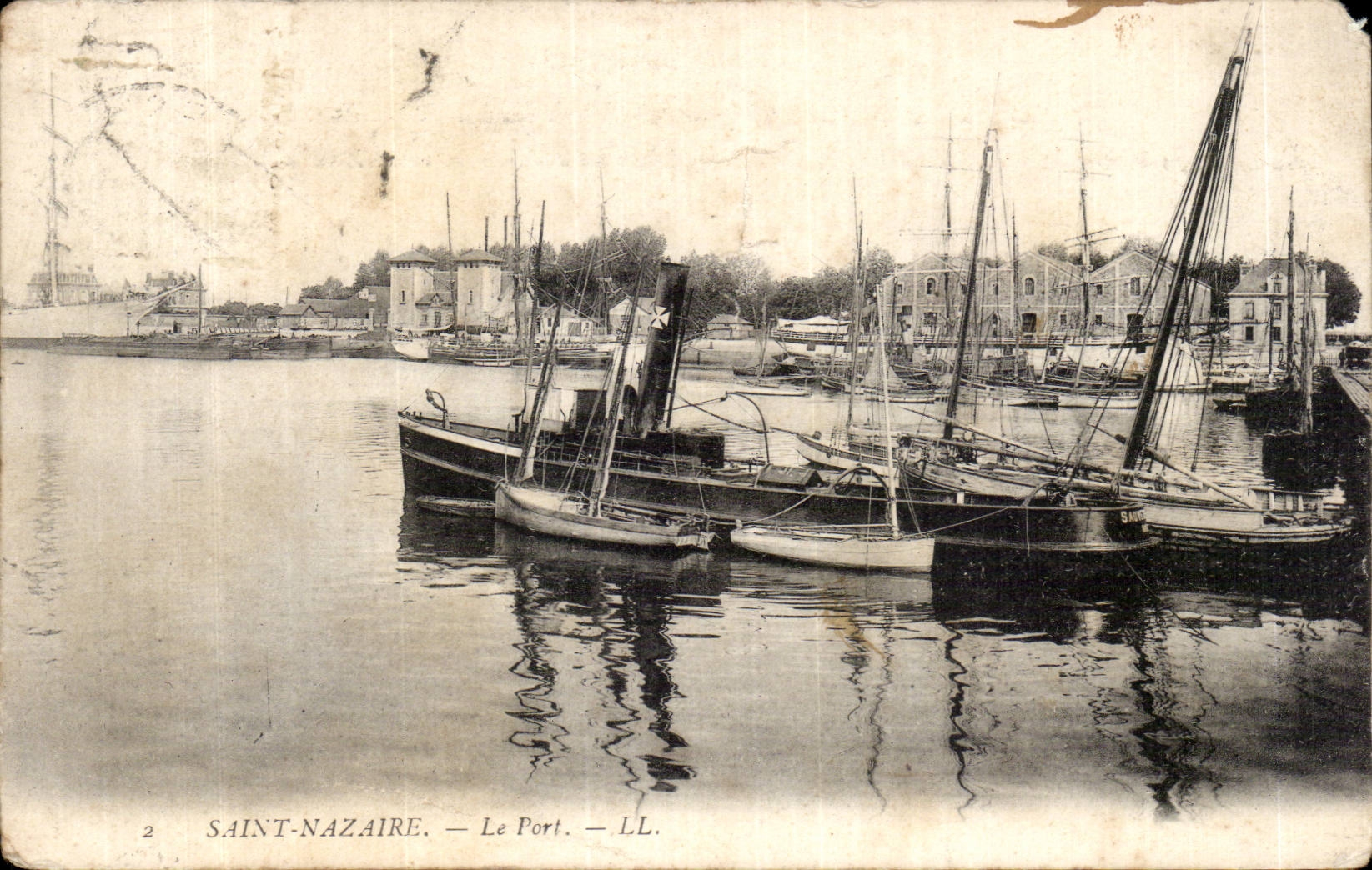 Saint Nazaire CPA le port Bateau