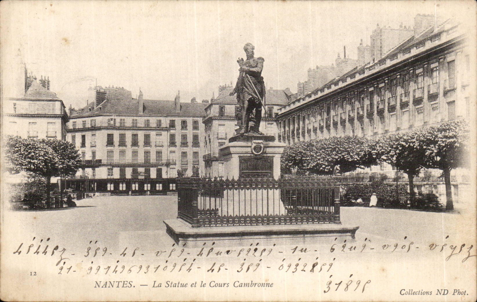 CPA Nantes La statue et le cours CAmbronne