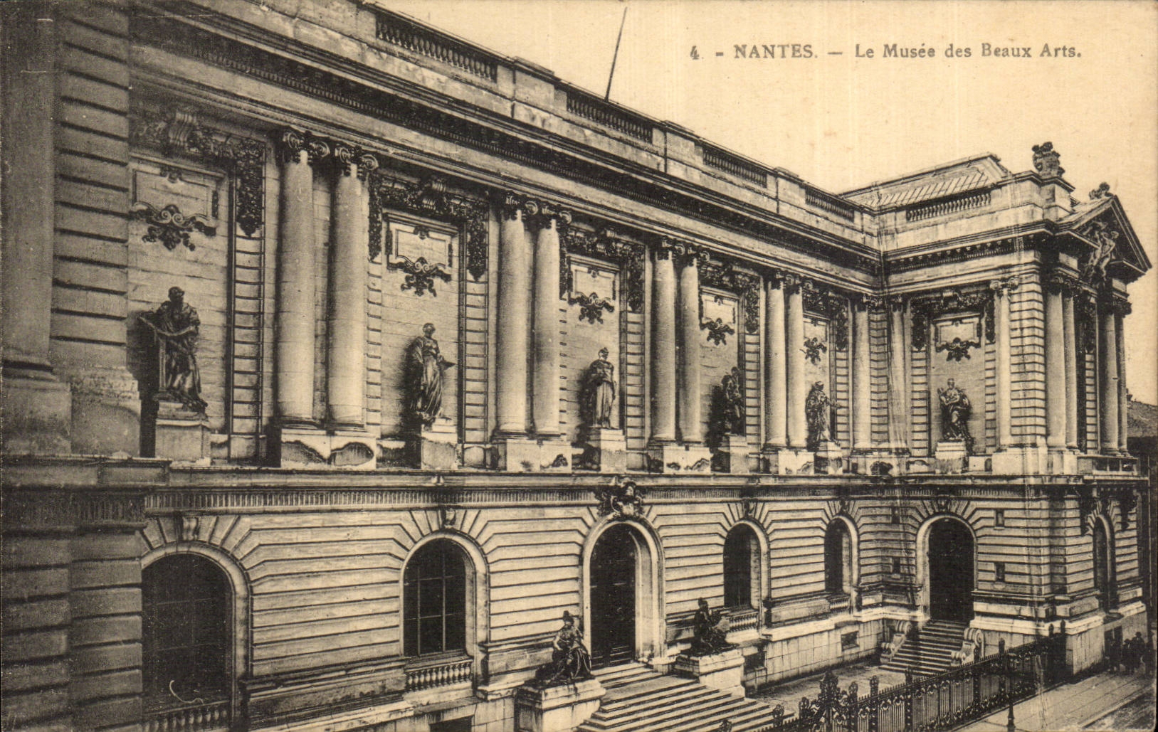 Nantes CPA Le musee des Beaux Arts