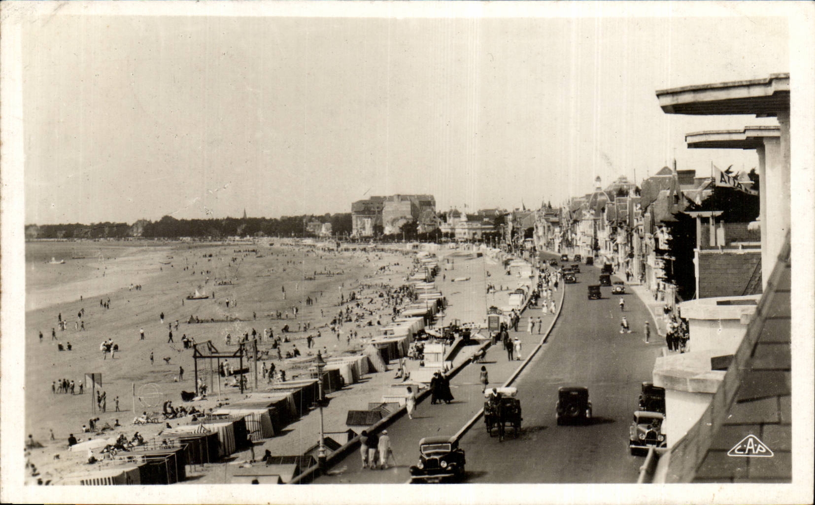 La Baule CPA Boulevard de l'ocean Vue vers les casinos
