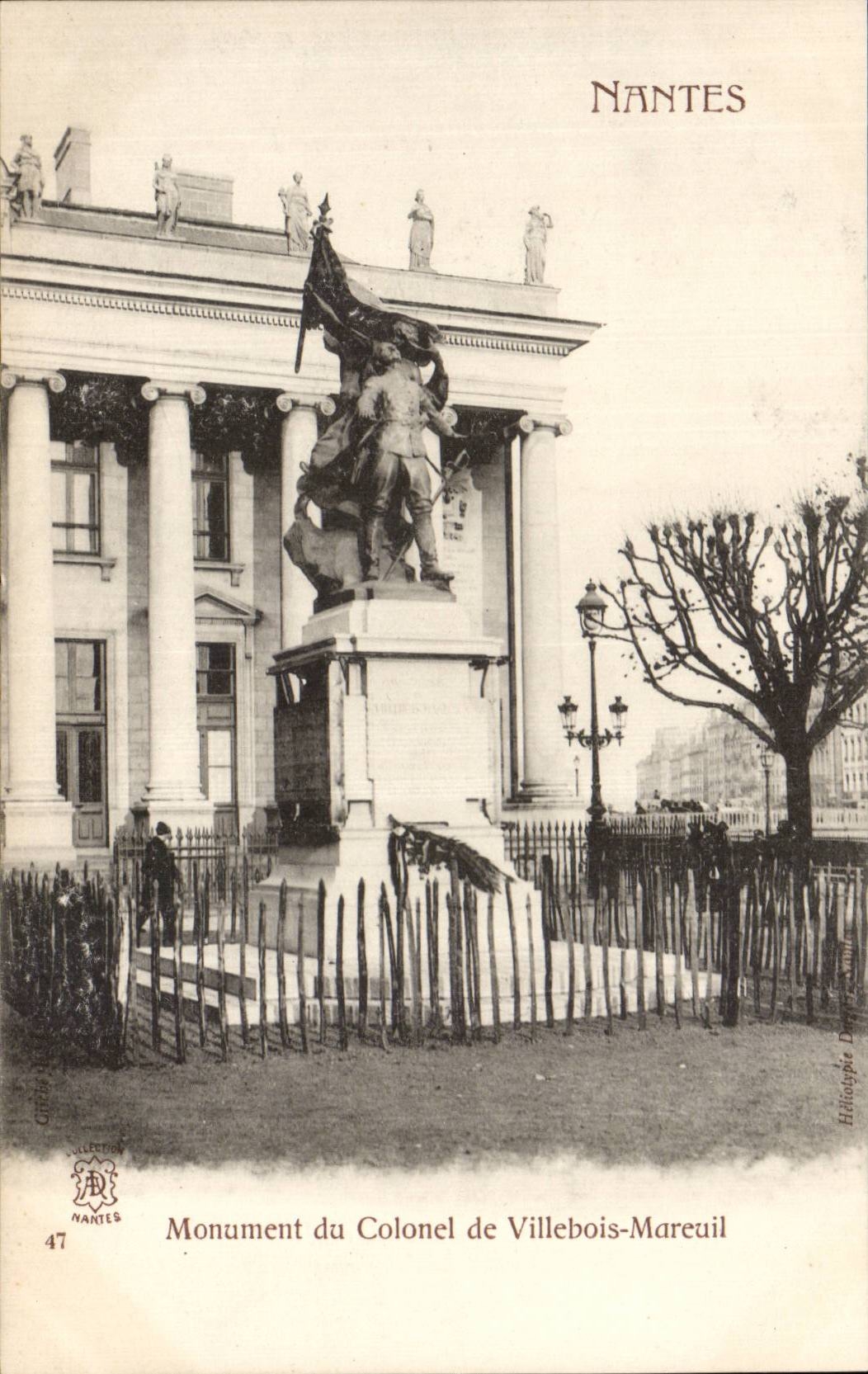 Nantes CPA Monument du colonel Mareuil