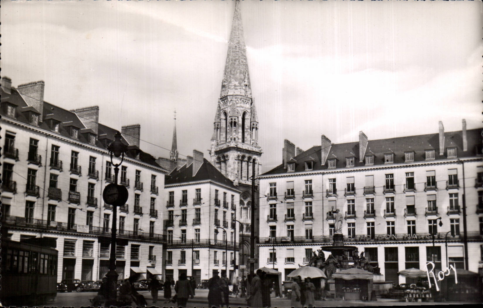Nantes CPA Place Royale vers Saint Nicolas