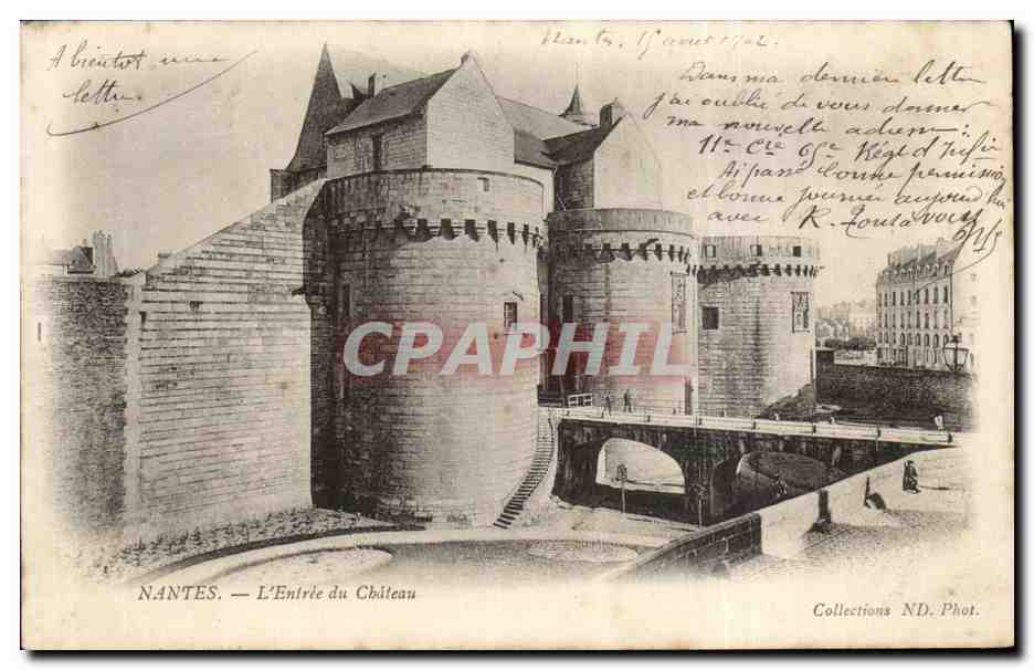 CPA Nantes L'entree du chateau