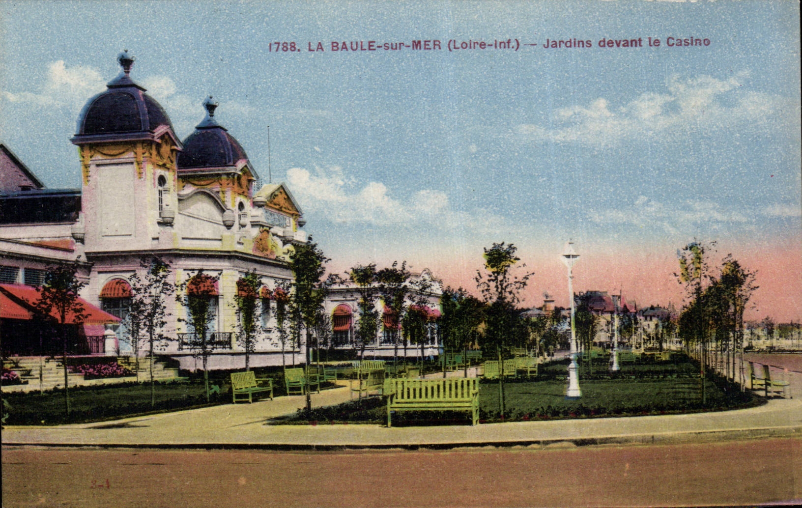 CPA La Baule Jardins devant le casino 